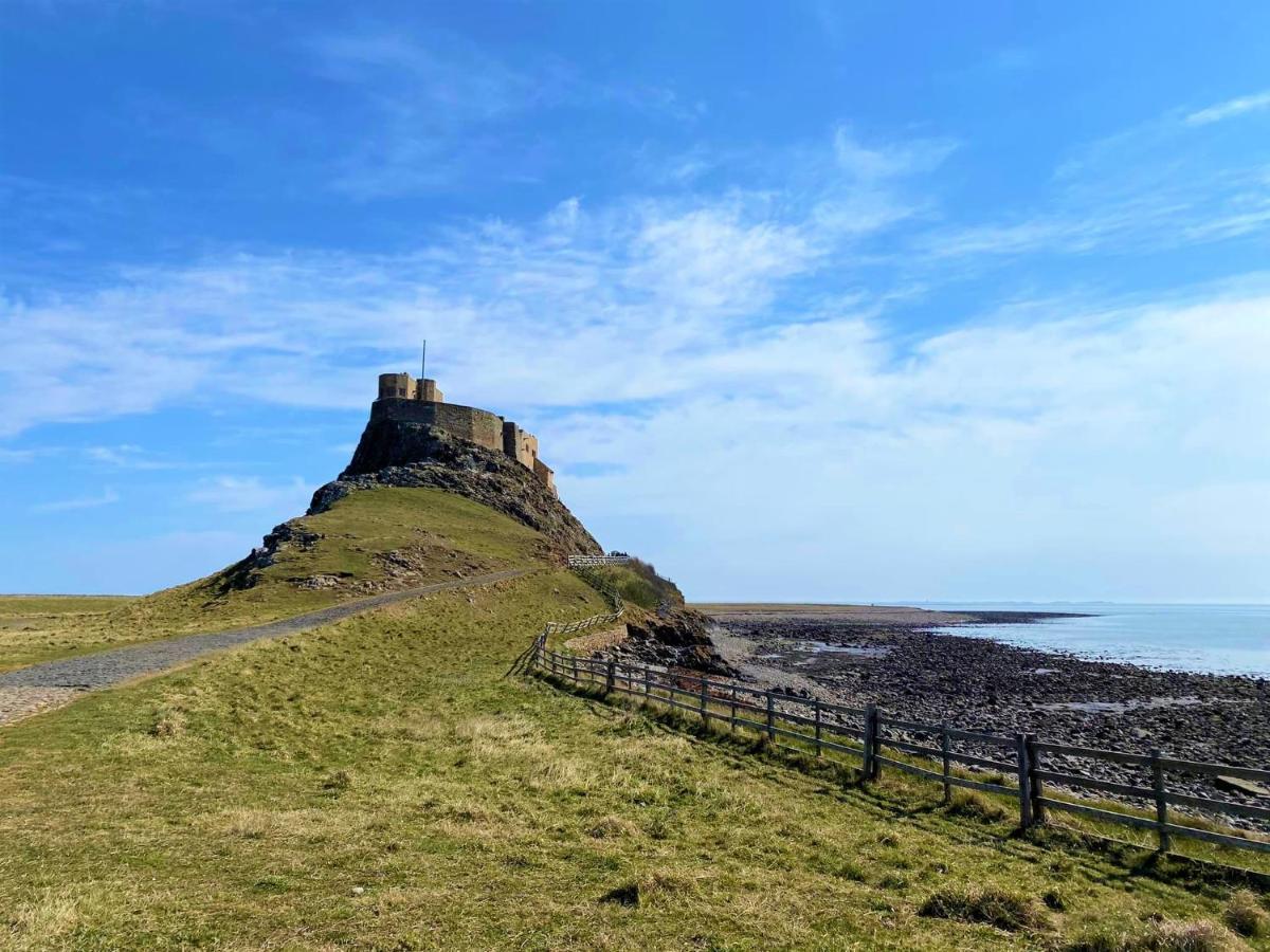 The Ship Inn Holy Island of Lindisfarne Exterior photo